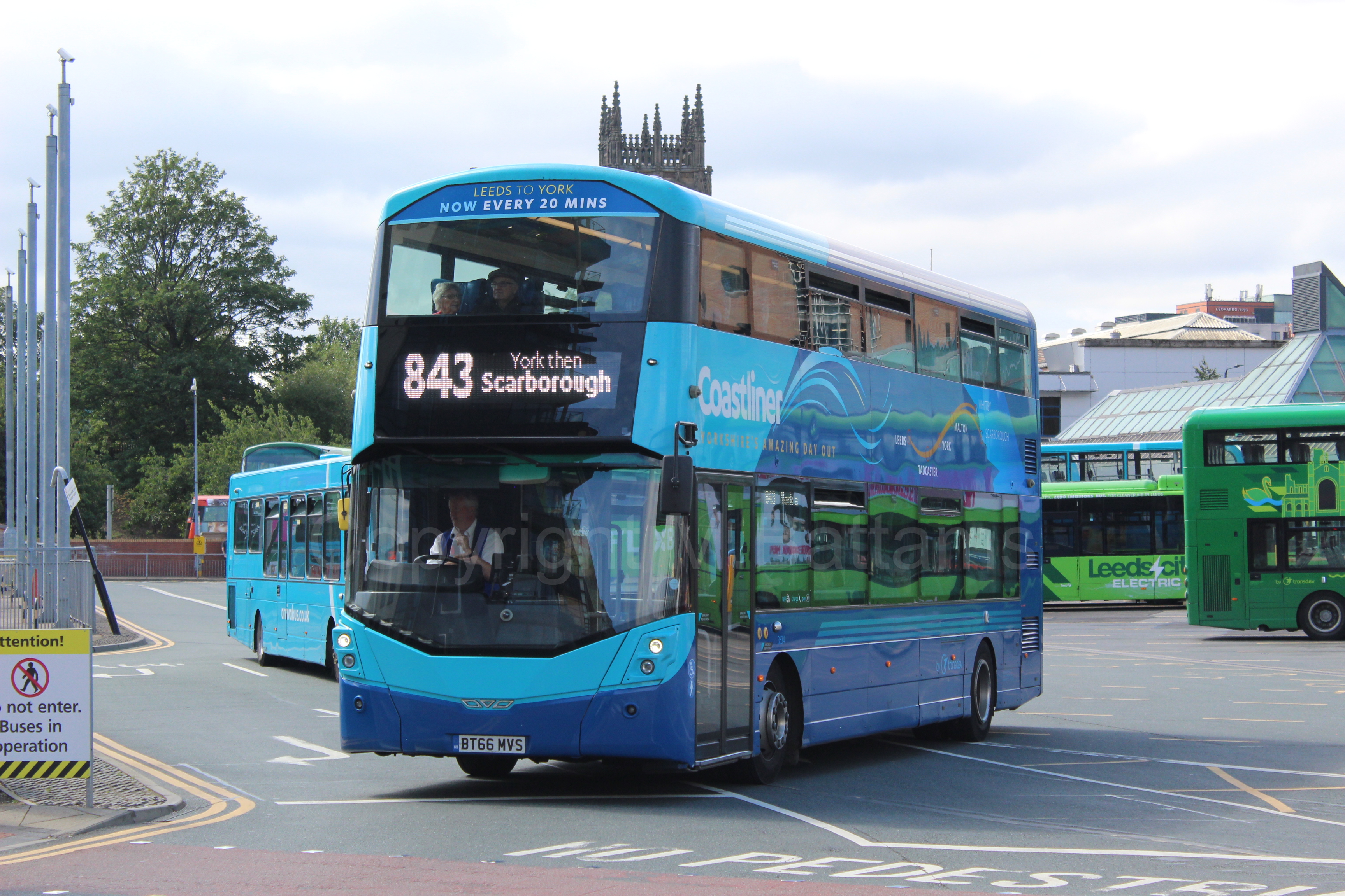 Bus photo 1
