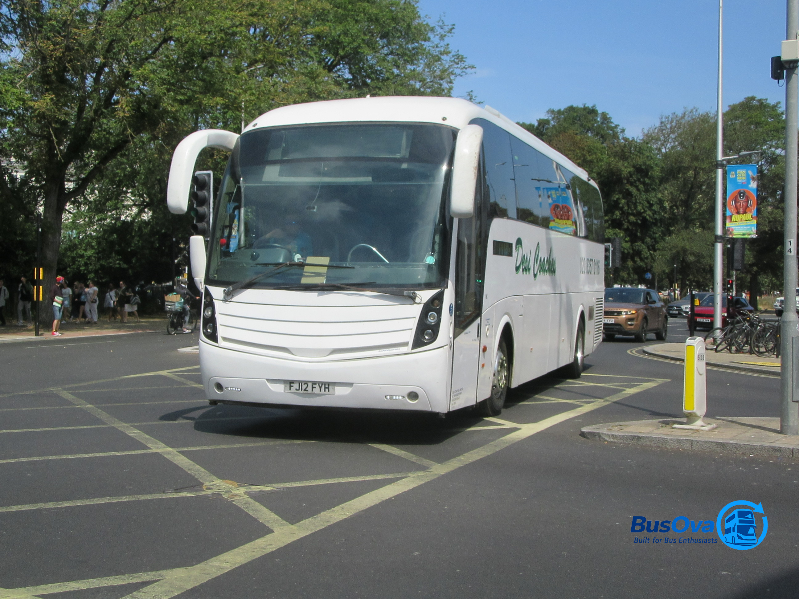 Bus photo 1