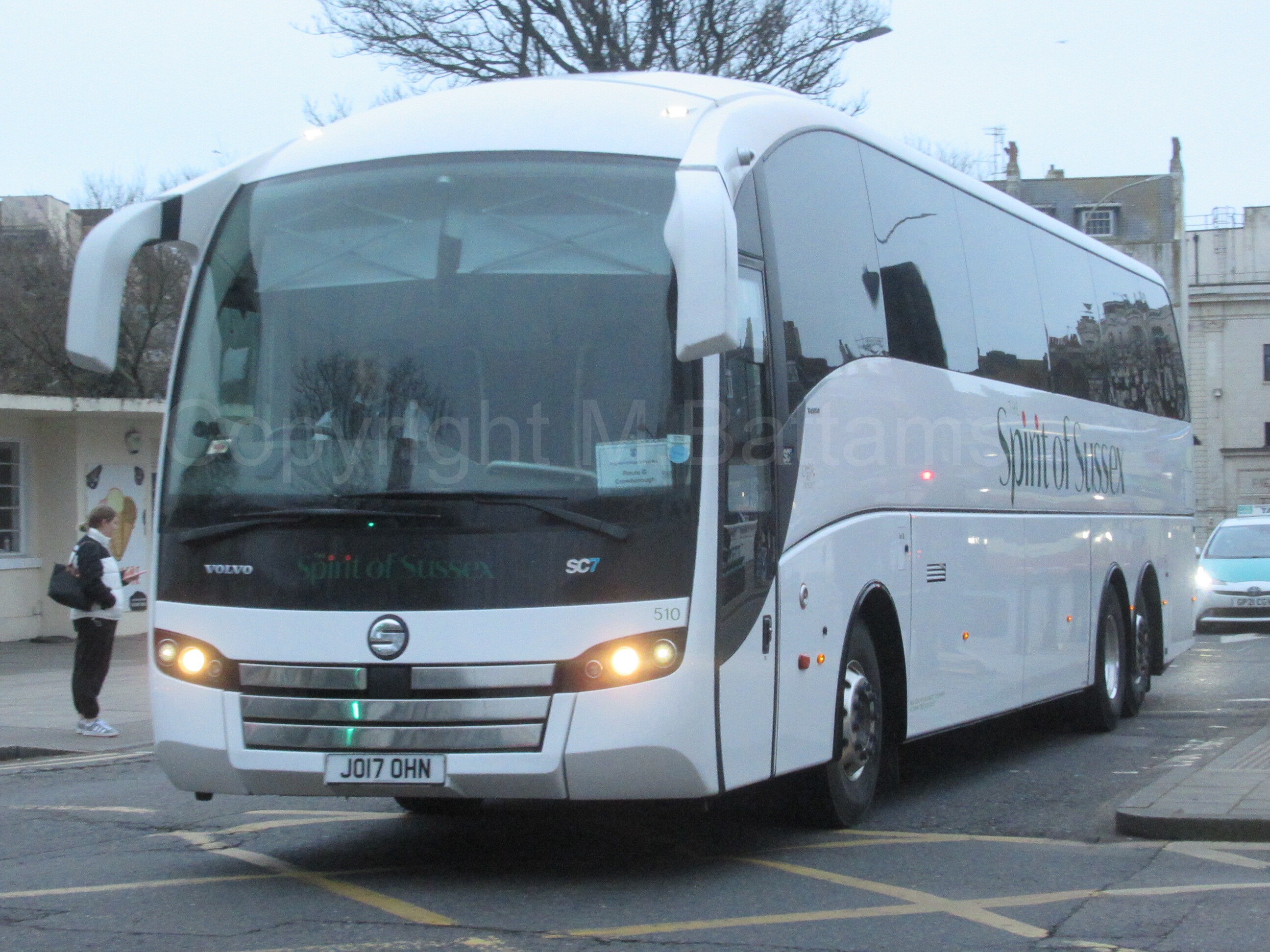 Bus photo 1