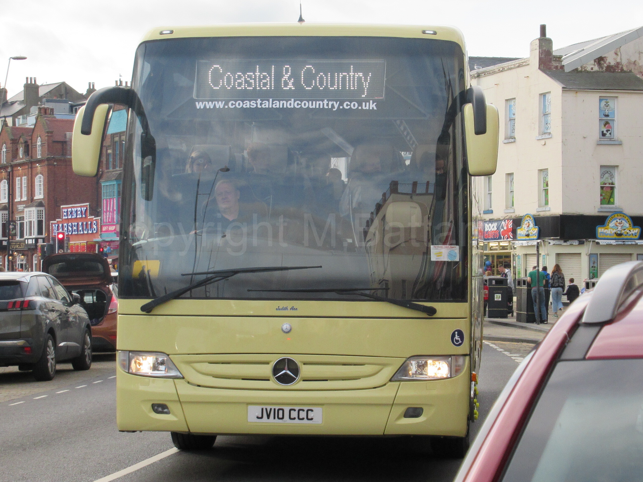 Bus photo 1