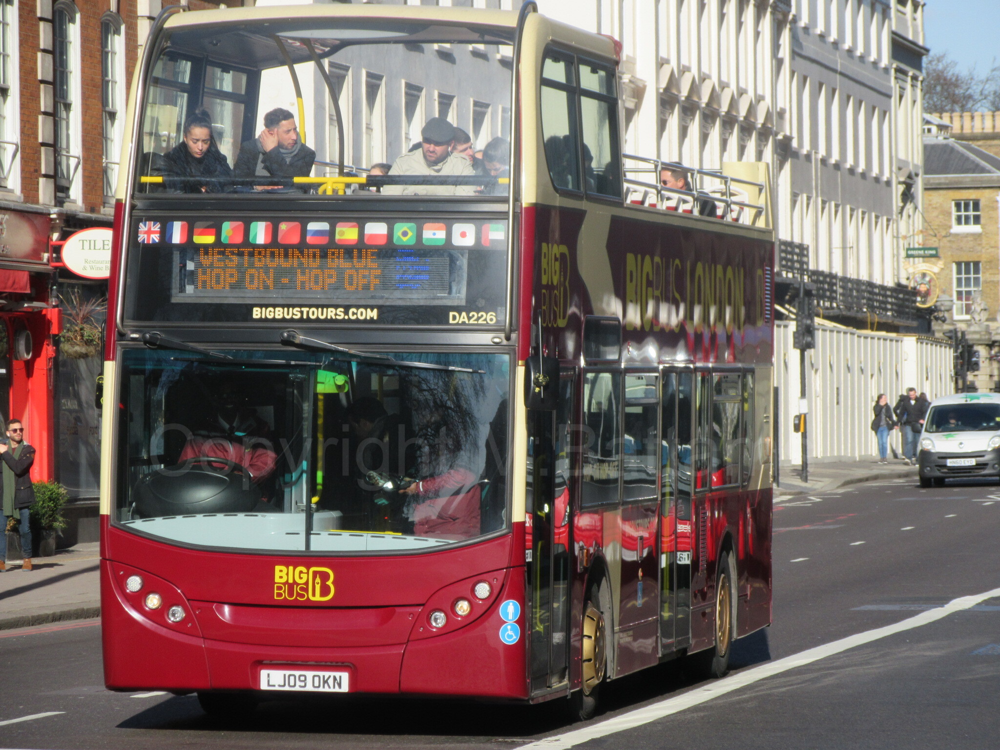 LJ09 OKN
