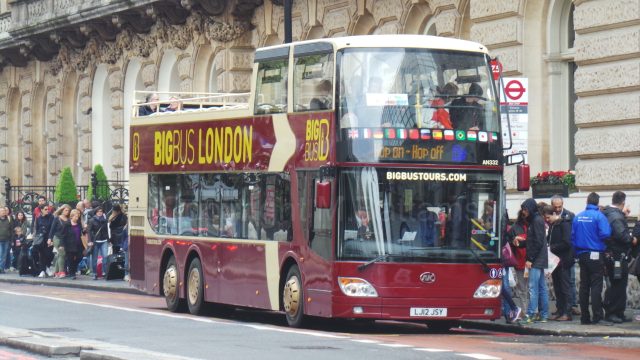 Bus photo 1