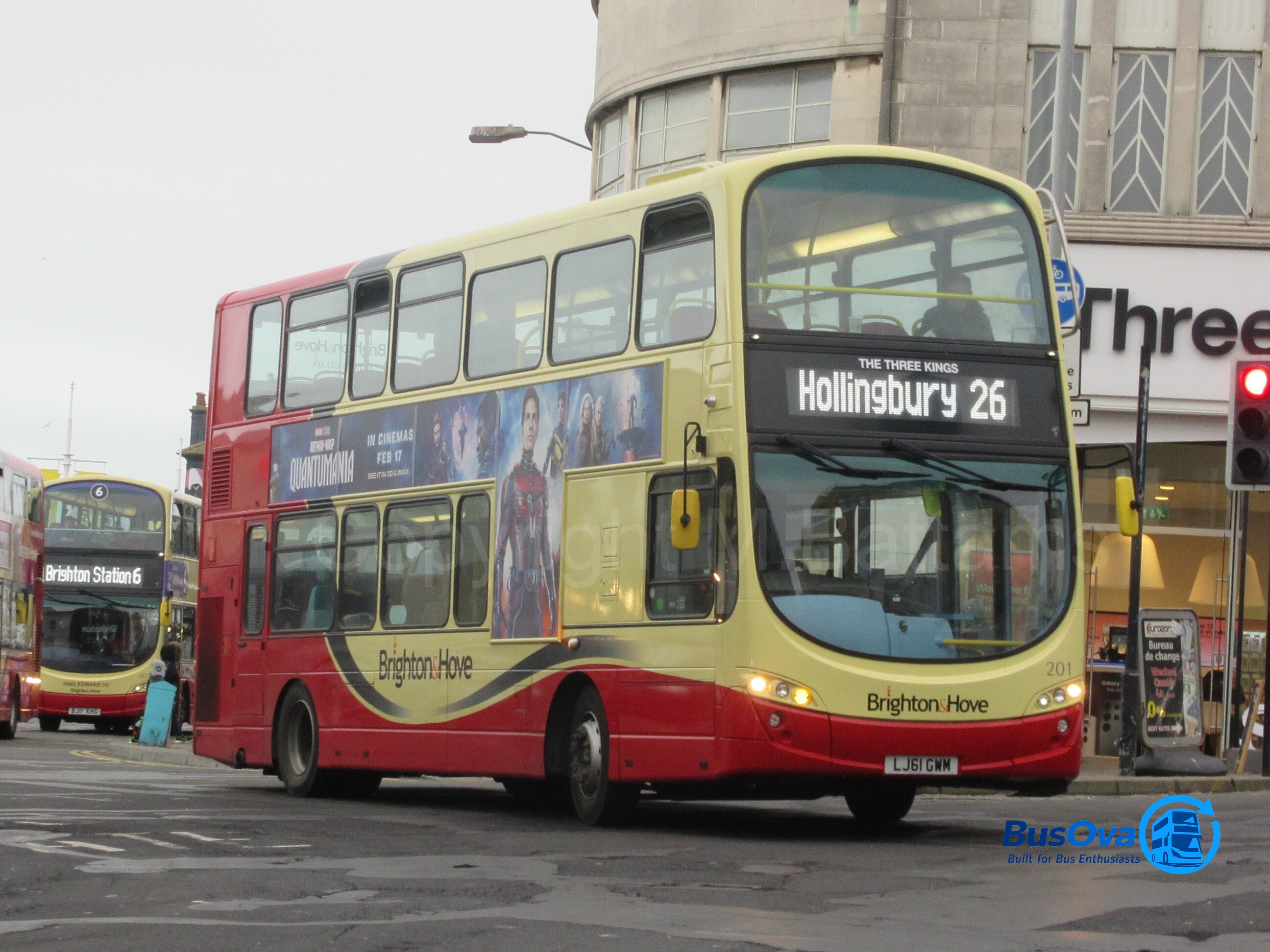 Bus photo 3