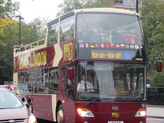 Bus photo 1