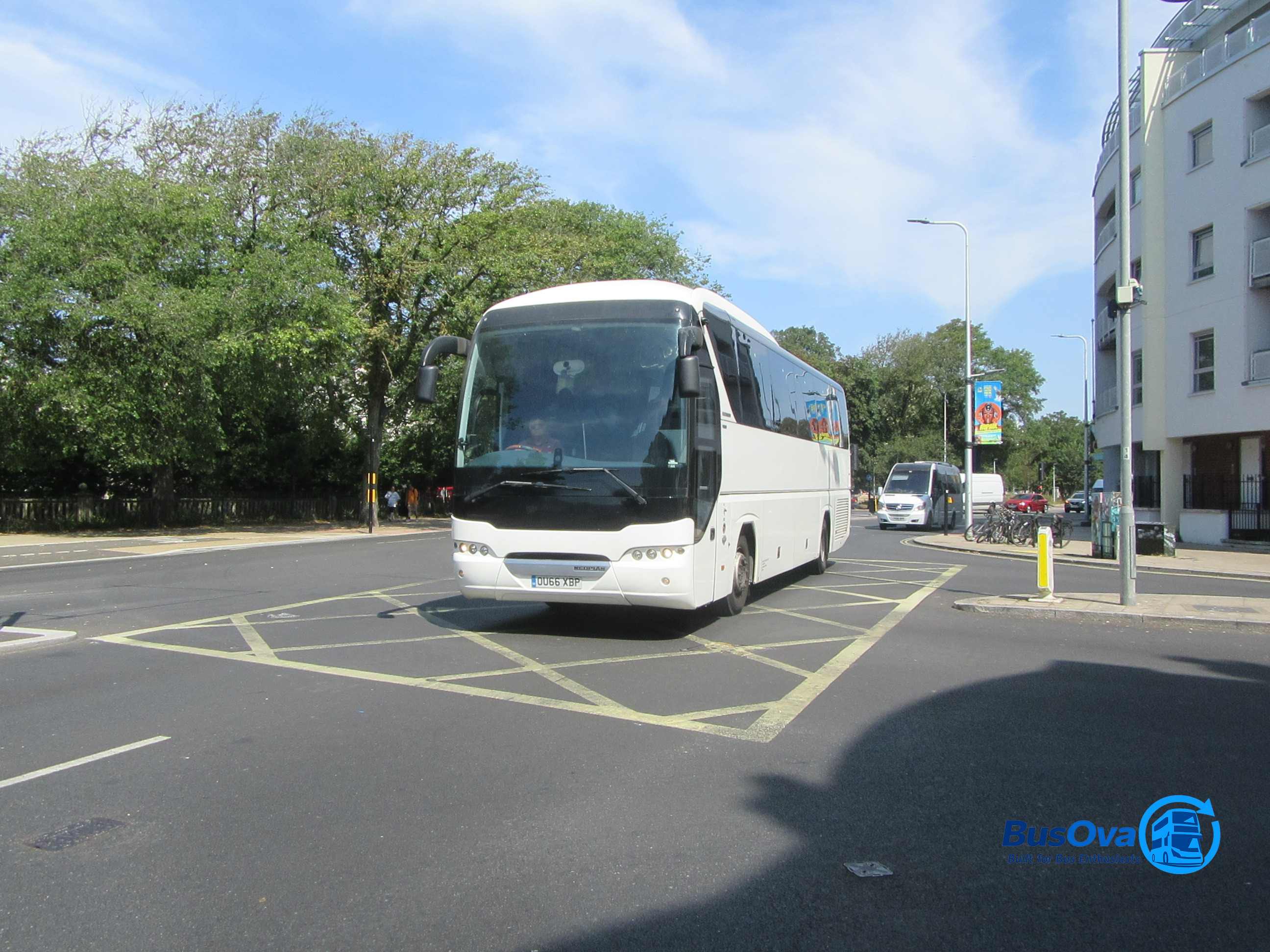 Bus photo 1
