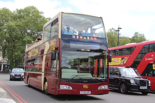 Bus photo 1