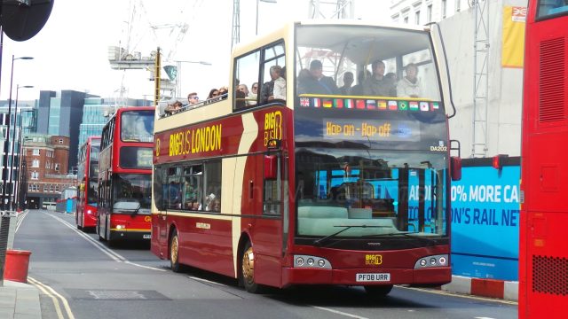 Bus photo 1
