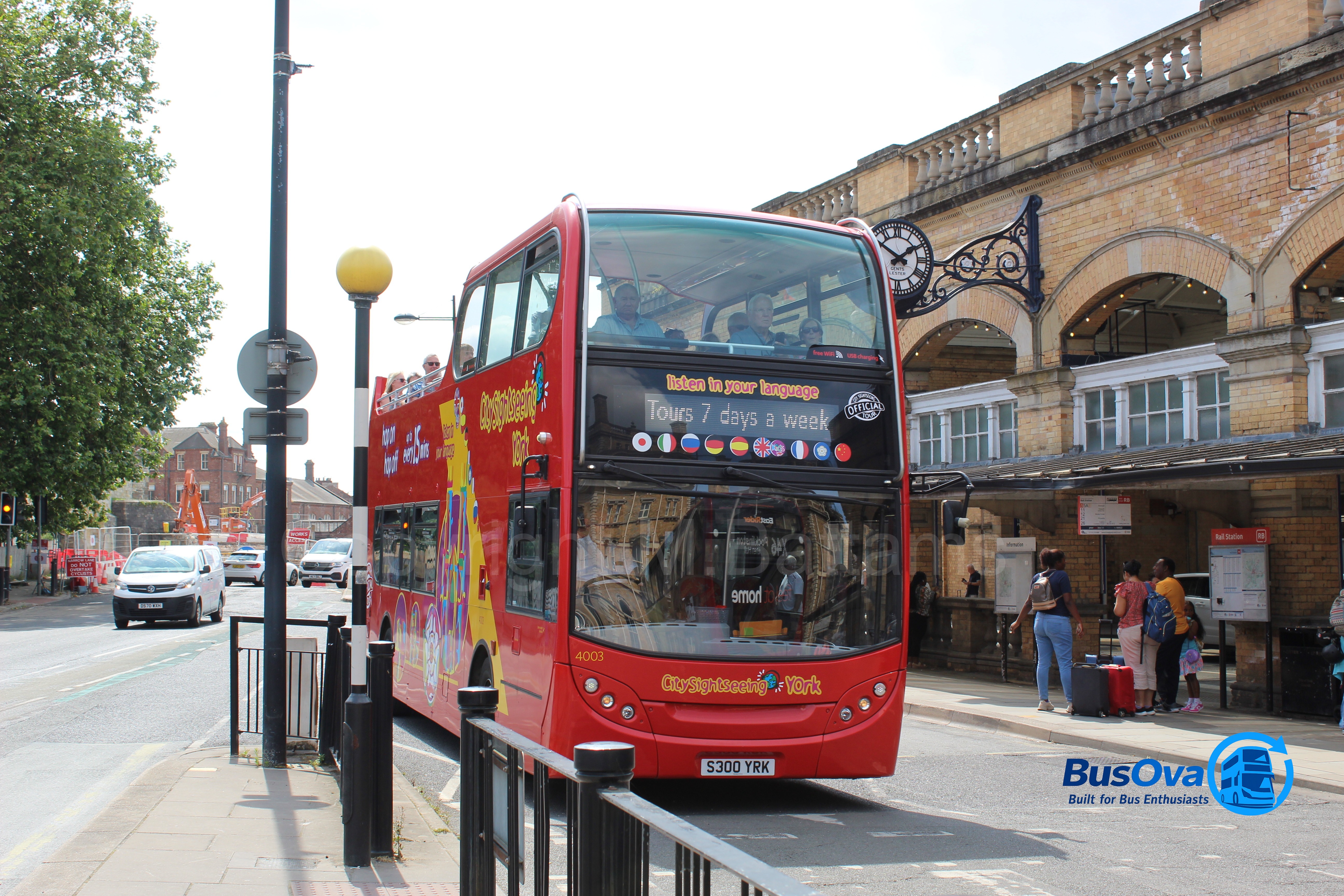 Bus photo 1