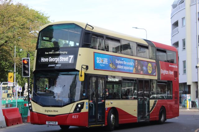 Bus photo 1