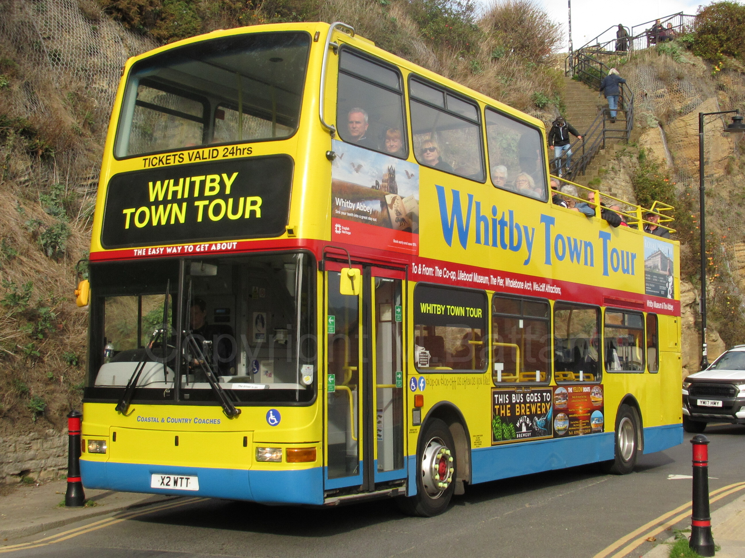 Bus photo 1