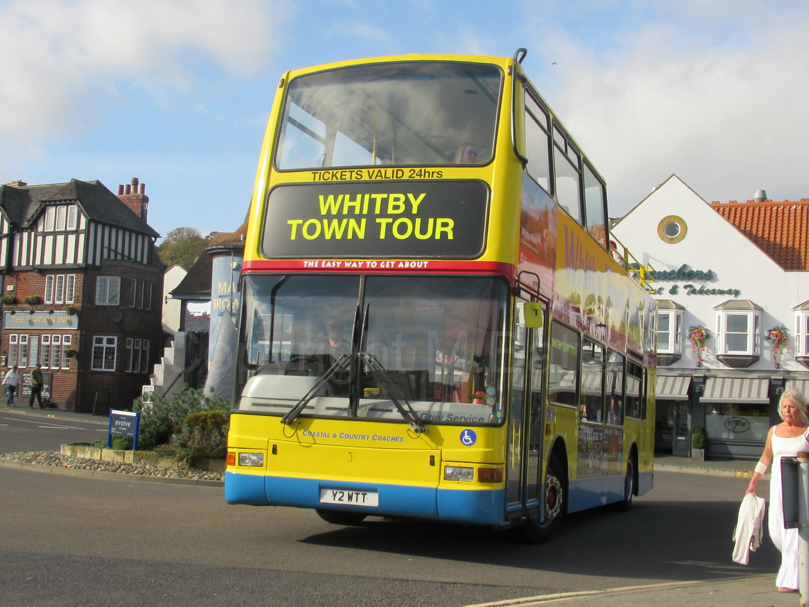 Bus photo 1
