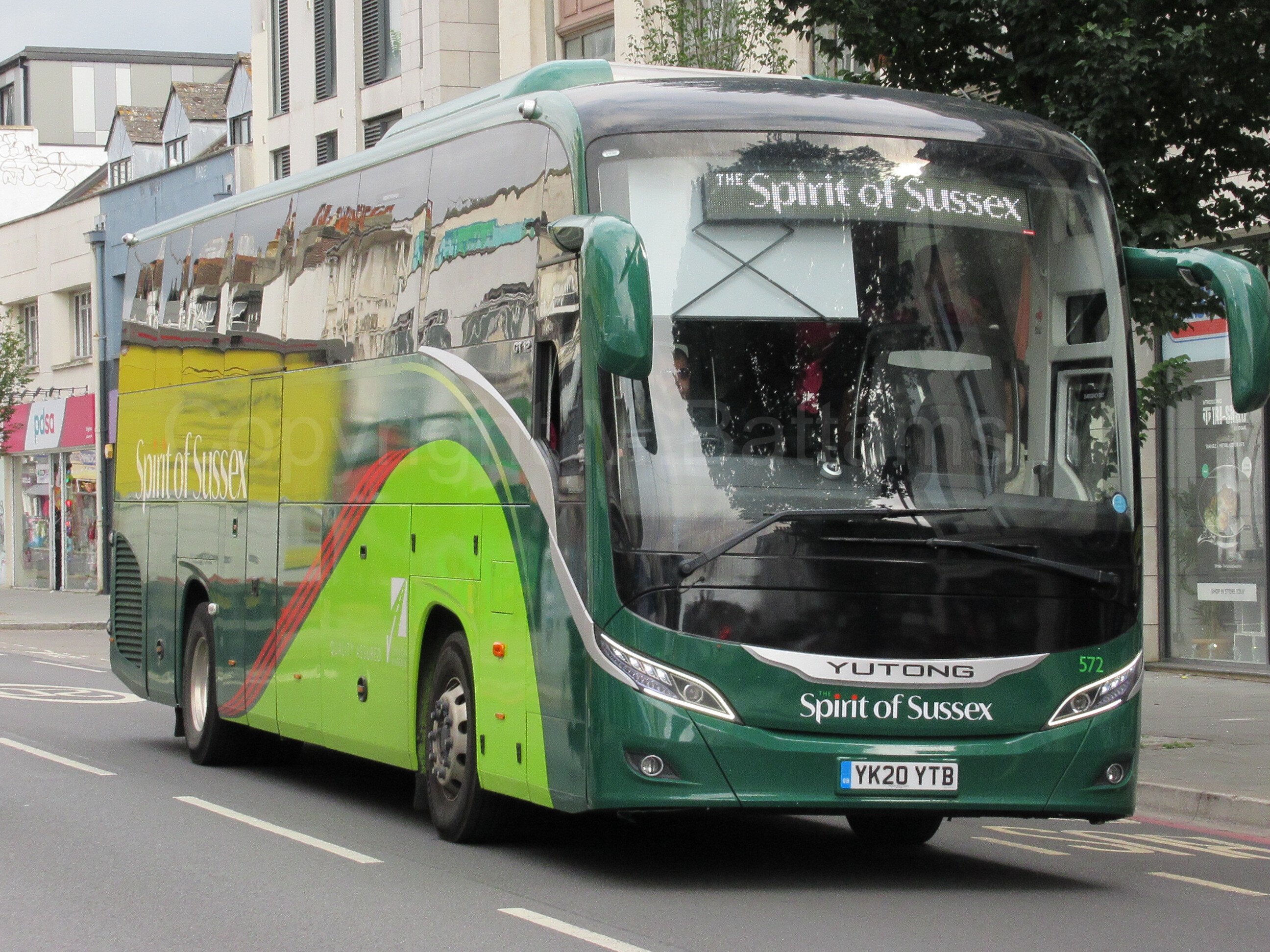 Bus photo 1