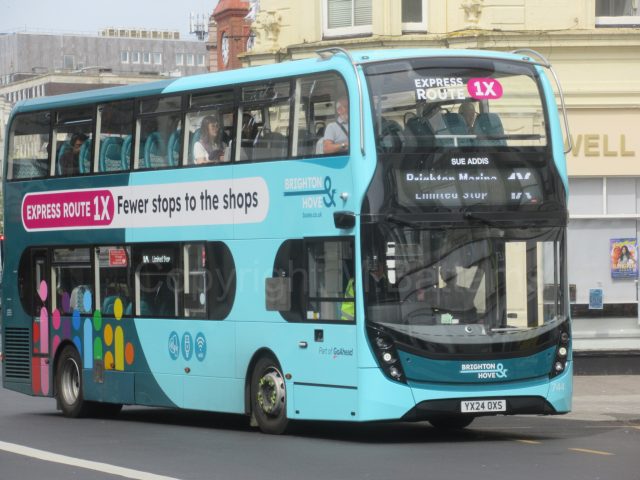 Bus photo 1