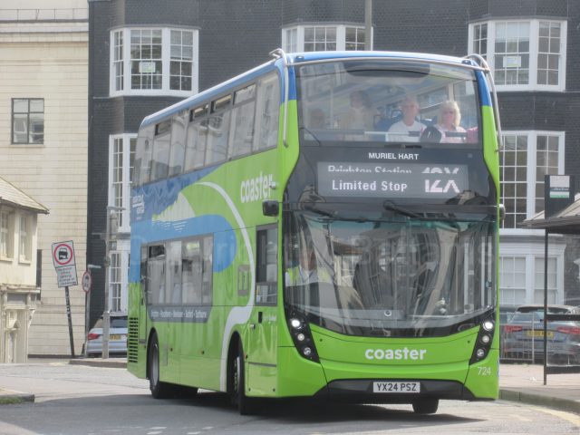 Bus photo 1