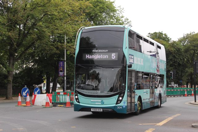 Bus photo 1
