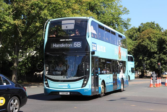 Bus photo 1