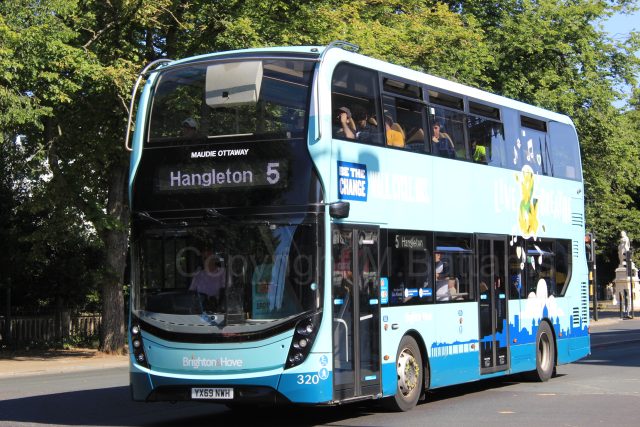 Bus photo 1