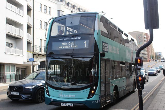 Bus photo 1