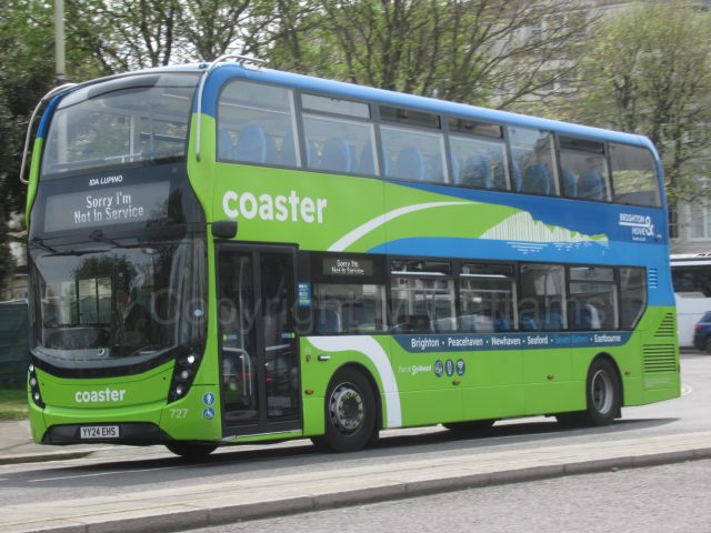 Bus photo 1