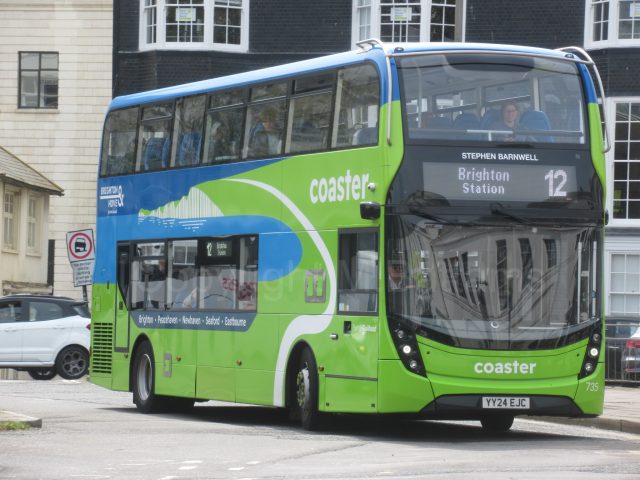 Bus photo 1