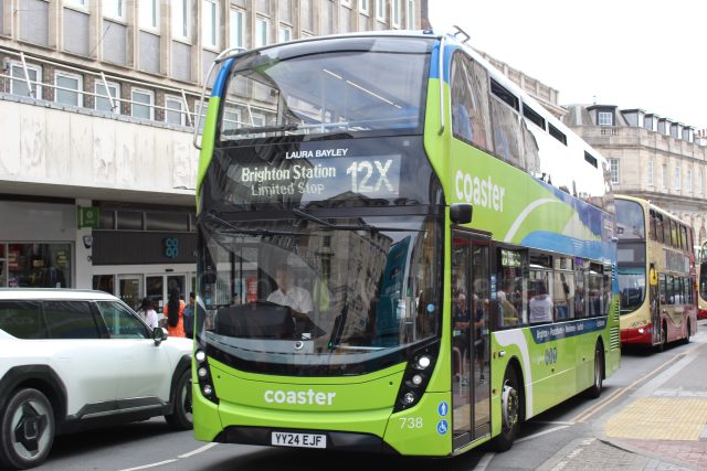Bus photo 1