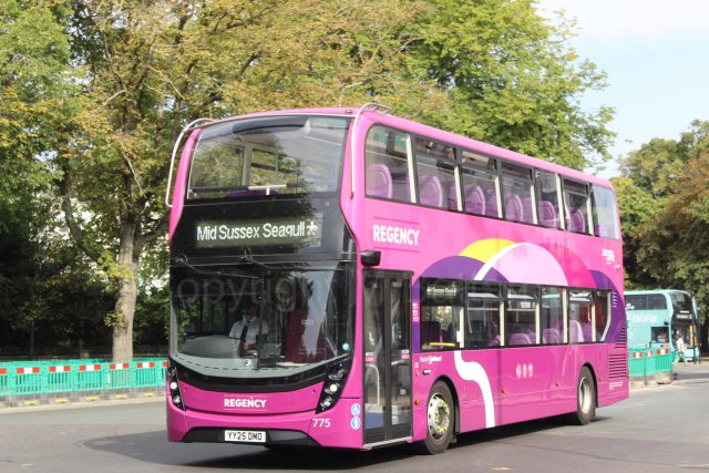 Bus photo 1