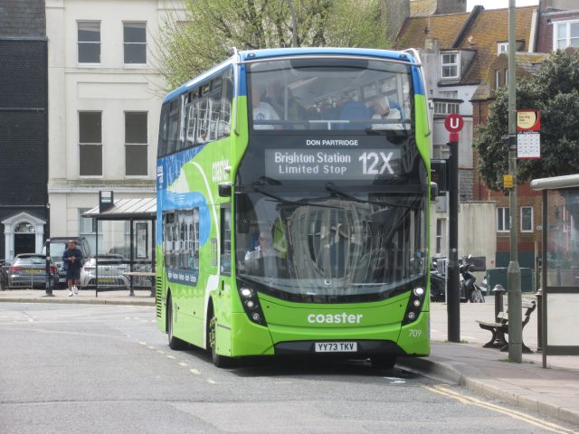Bus photo 1
